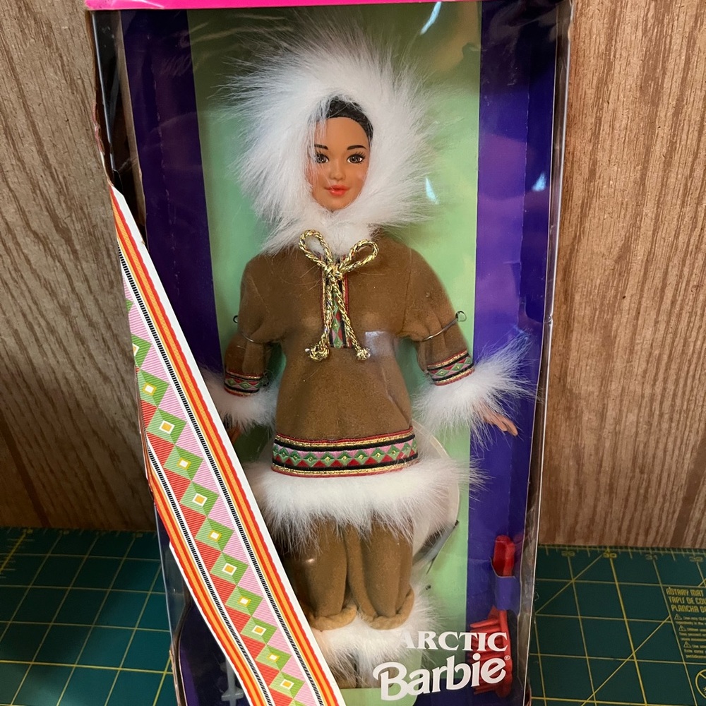 1996 Arctic Barbie Dolls of the World Collection New In Box